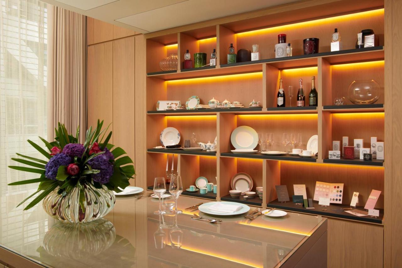 Pan Pacific London Hotel Bagian luar foto The Conran Shop