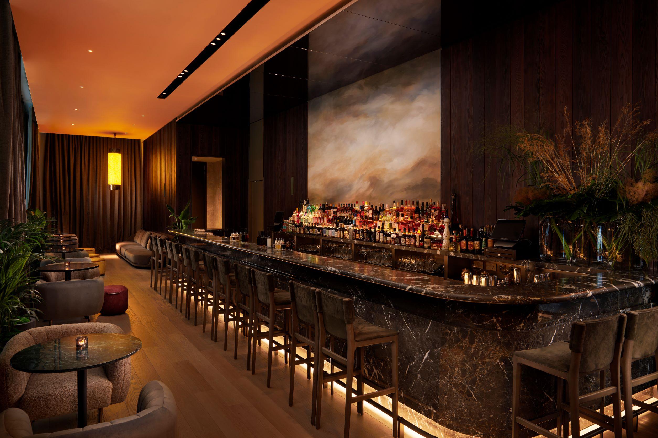 Pan Pacific London Hotel Bagian luar foto The bar at the Connaught