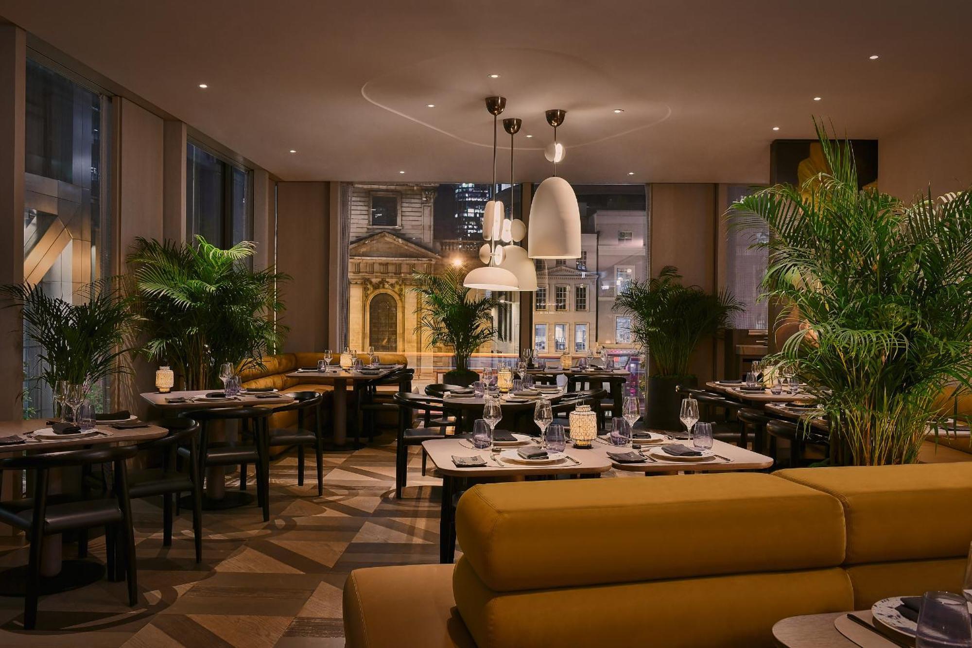 Pan Pacific London Hotel Bagian luar foto The interior of the restaurant